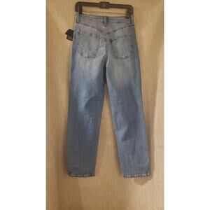 Bcbg NWT skater straight distressed womens jeans 5/27